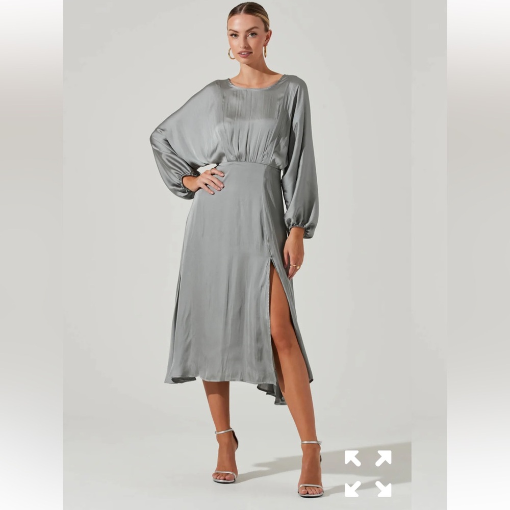 ASTR the label Marin Dolman Sleeve Midi Dress sz small